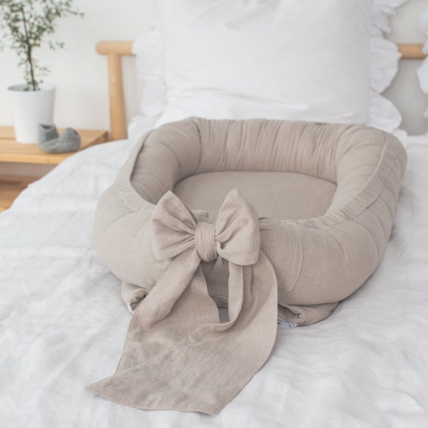 Prachtige linnen babynestjes met strik - Beige